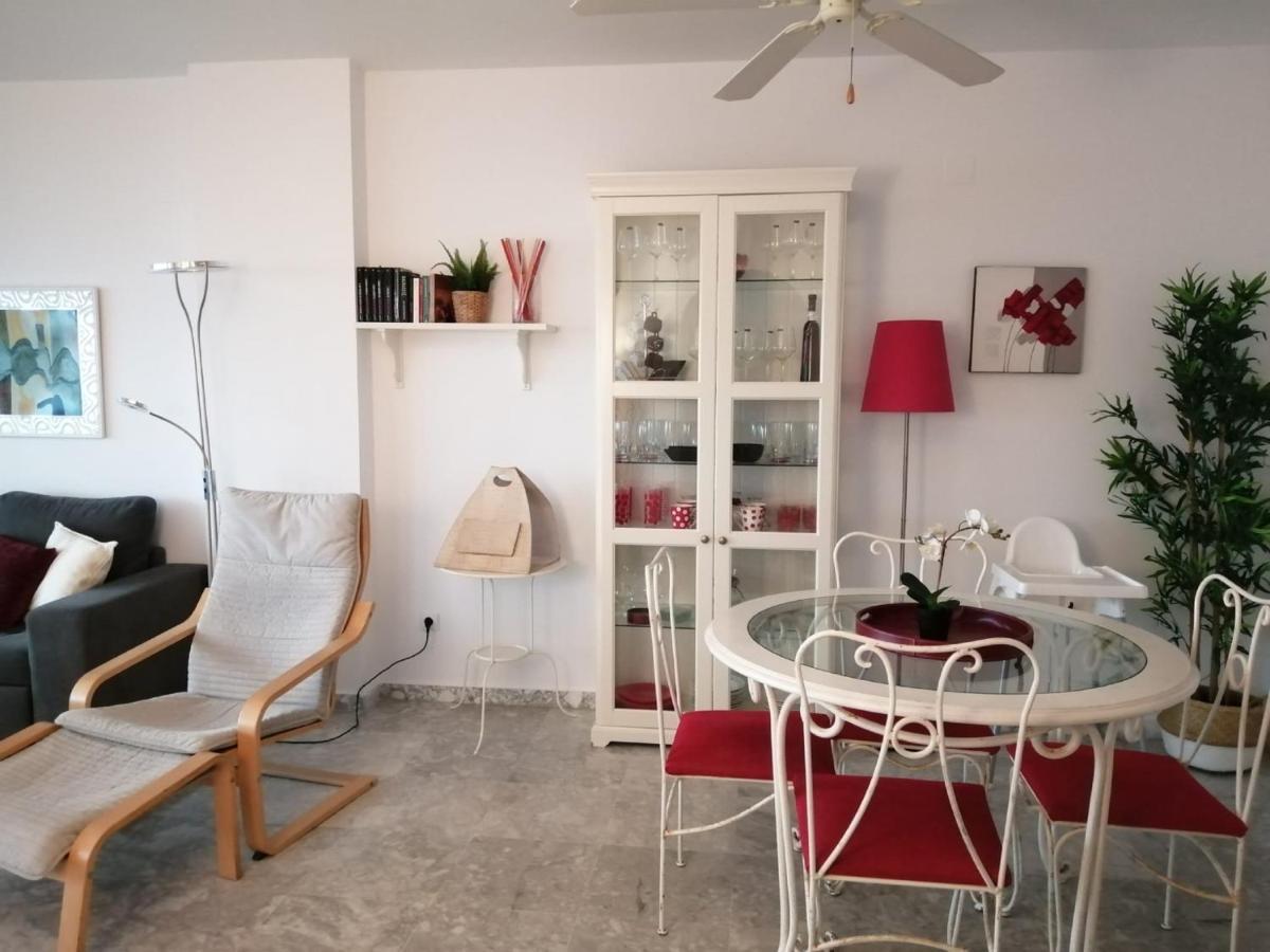 Holidays2Benalmadena Torrequebrada Sea View Front Beach With Pool Parking & Terraces Eksteriør billede